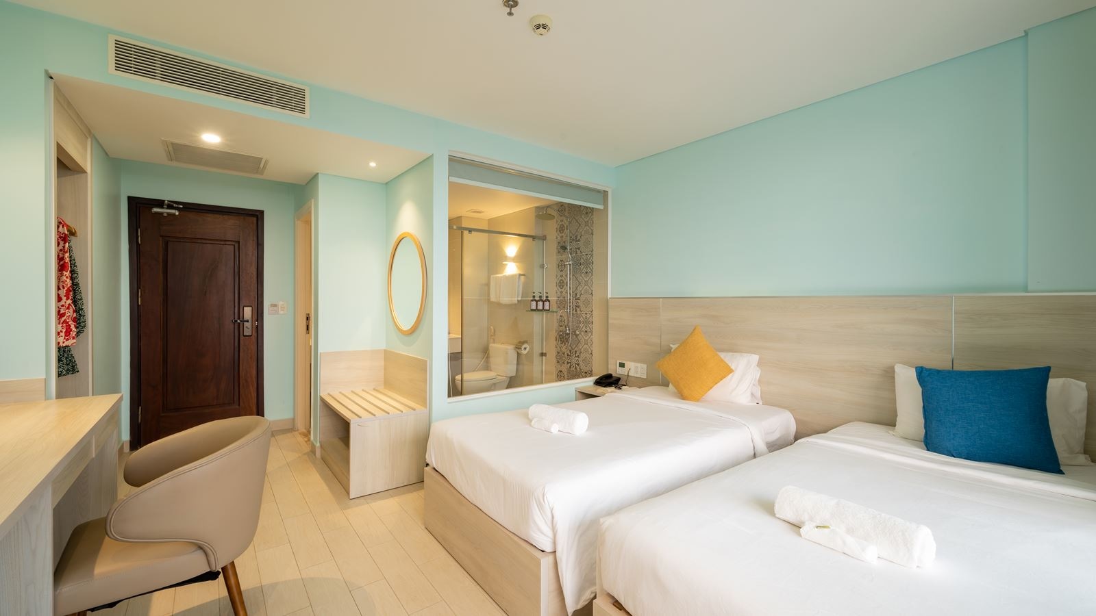 rooms-deluxe-sea-view-with-balcony-child-without-extra-bed