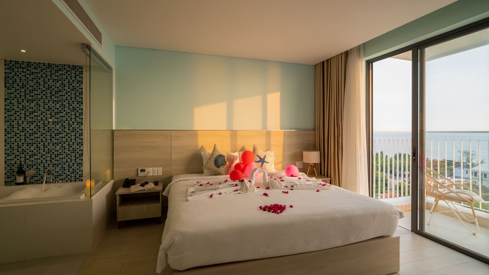 rooms-suite-sea-view-with-balcony-child-without-extra-bed