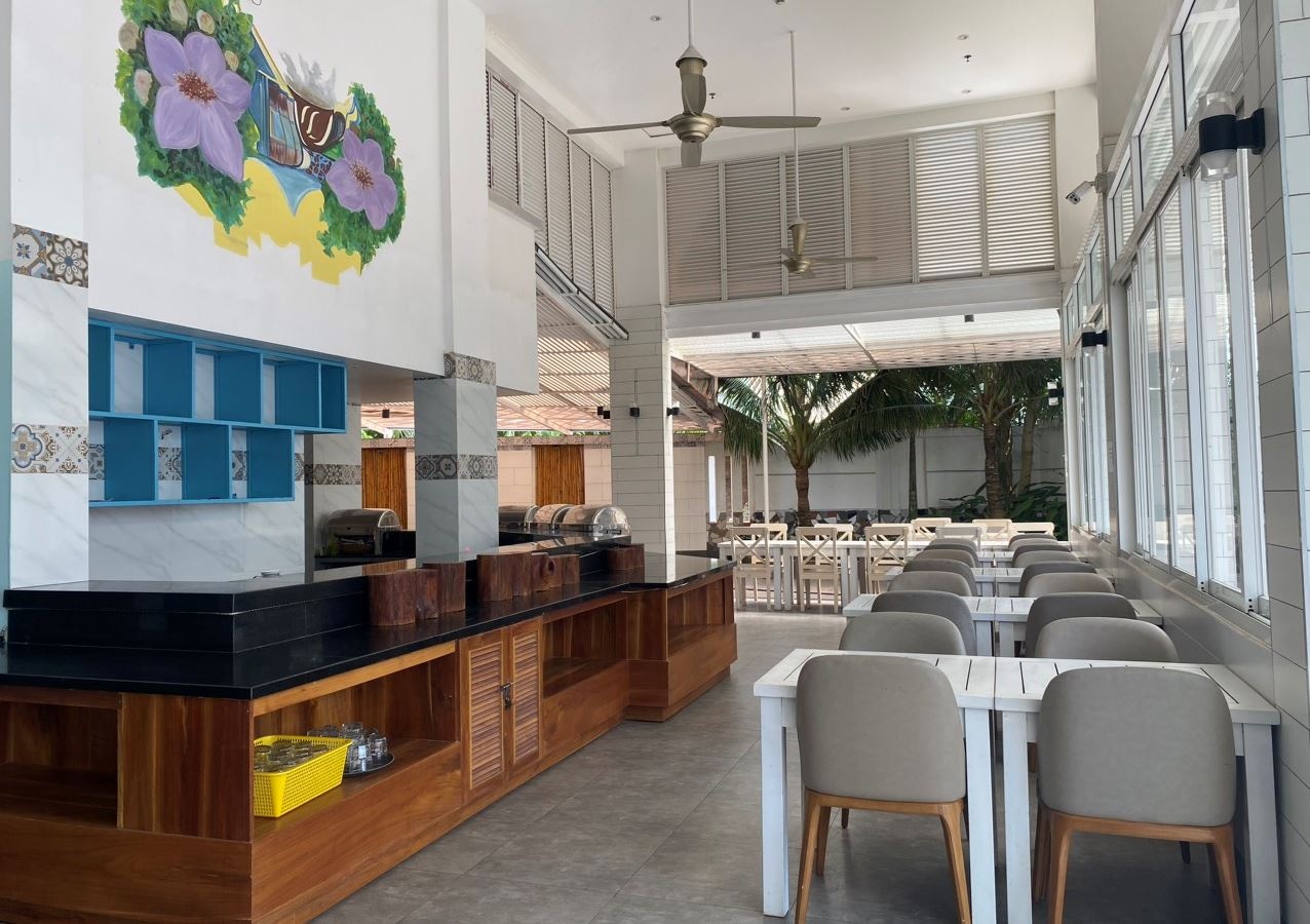 restaurants-restaurant