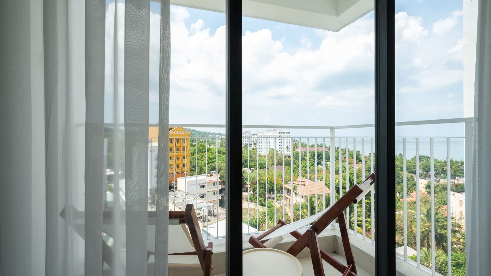 rooms-triple-room-with-balcony-no-extra-bed