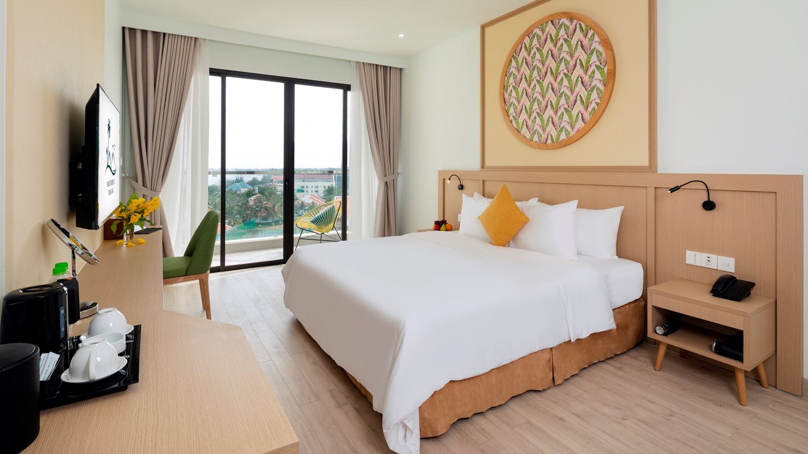 rooms-superior-ocean-view-room-with-balcony