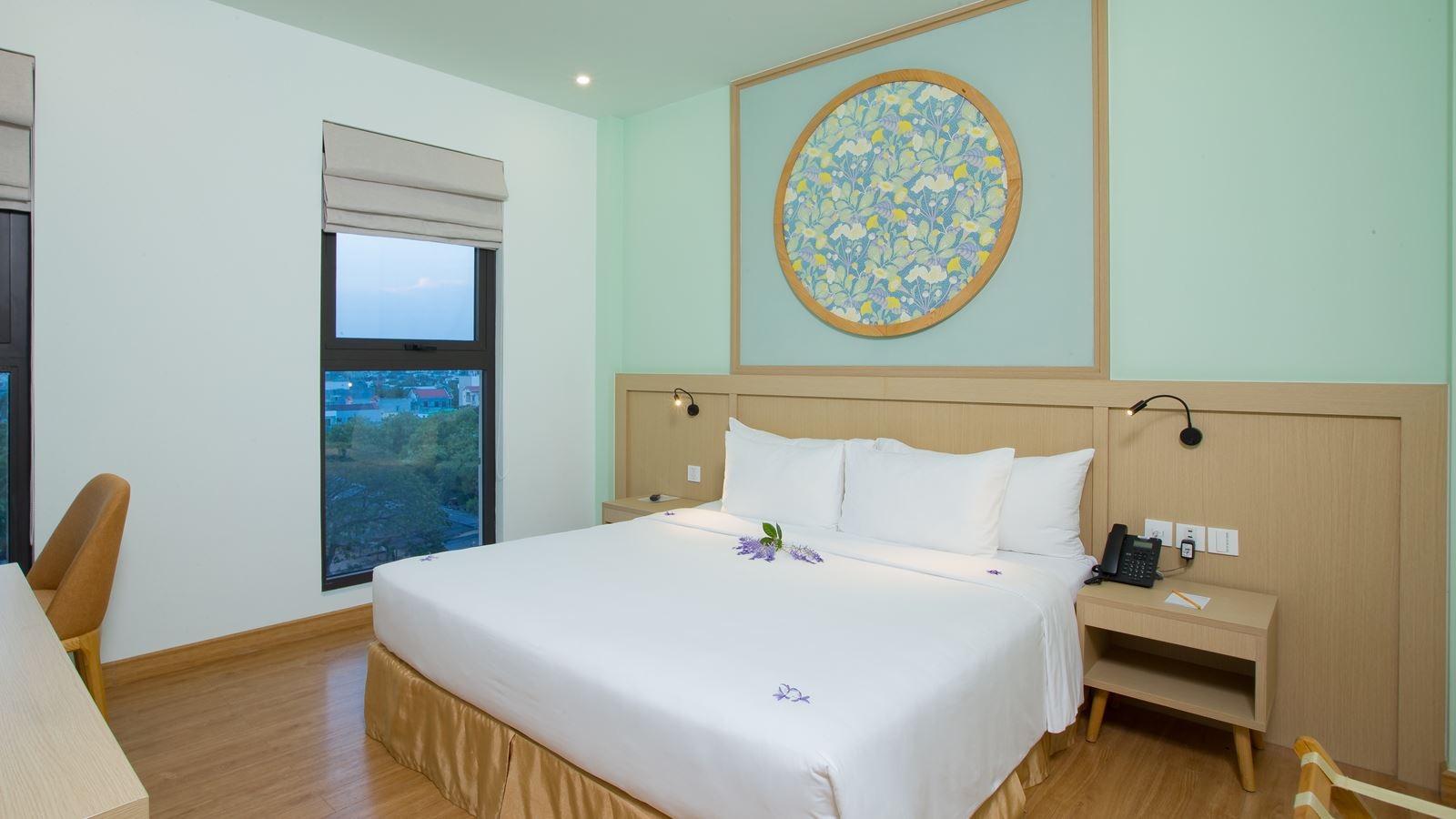 rooms-two-bedroom-deluxe-family-with-balcony