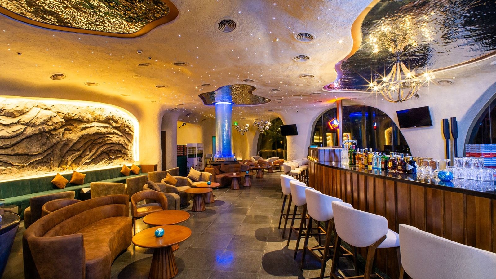 bars-waterfall-chill-bar