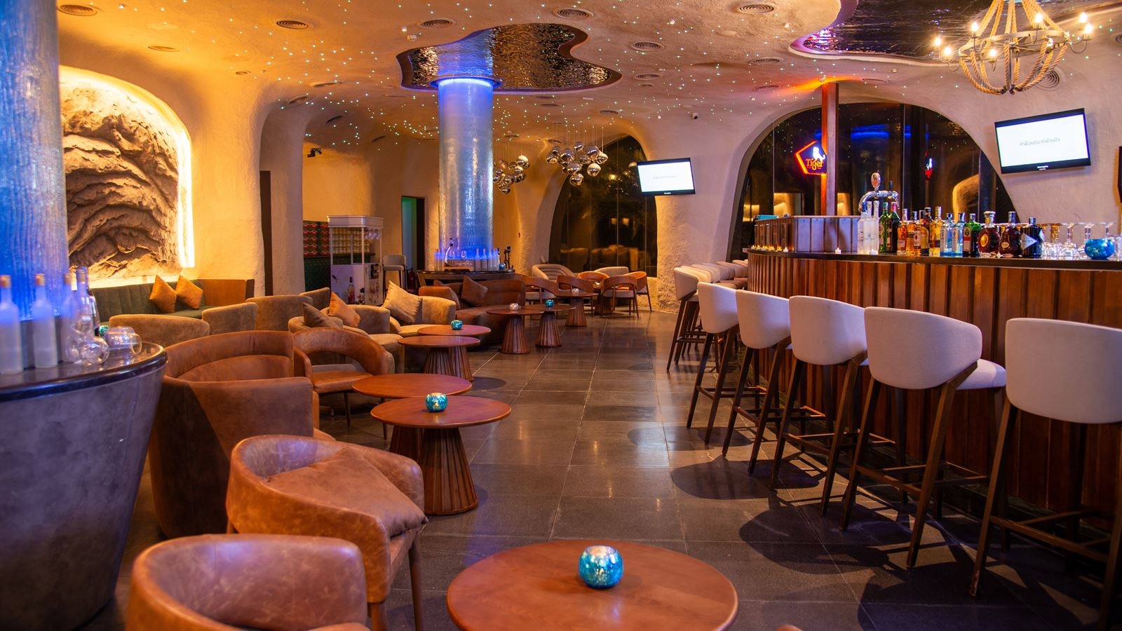 bars-waterfall-chill-bar