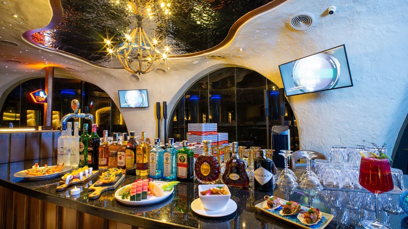 bars-waterfall-chill-bar