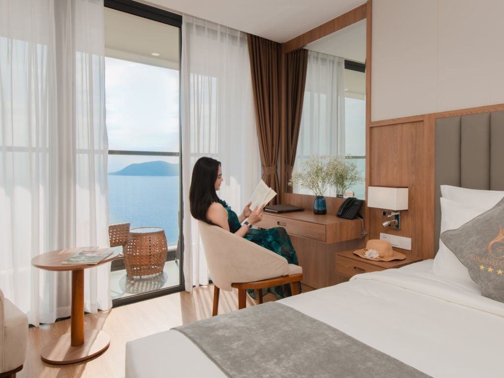 rooms-premier-deluxe-ocean-view