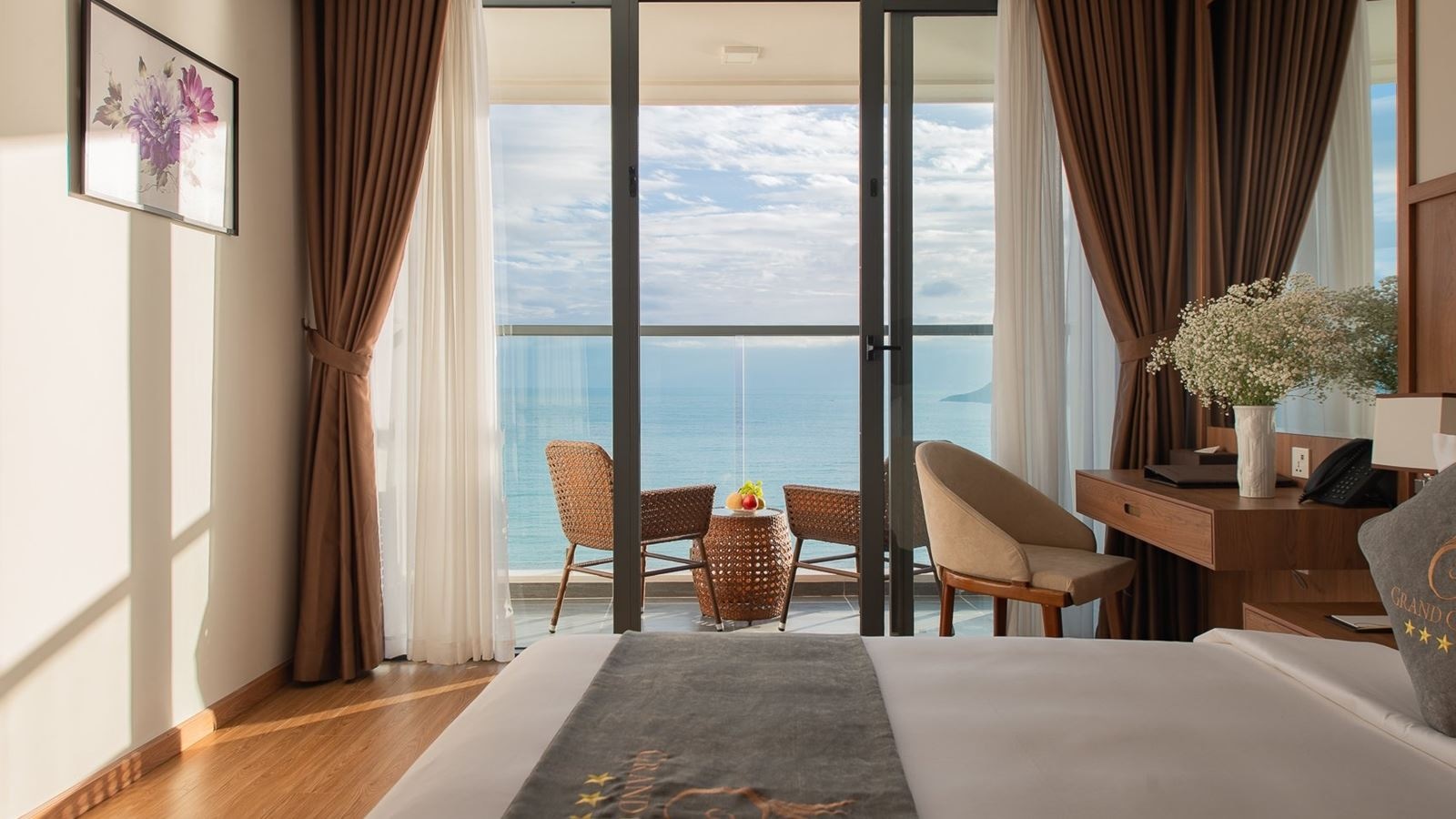 rooms-premier-deluxe-ocean-view-child-without-extra-bed