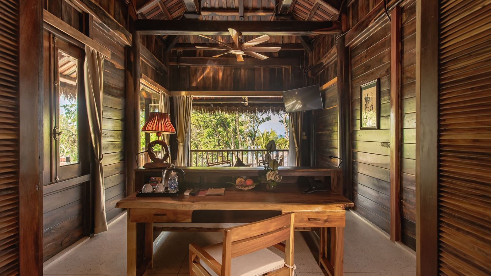 rooms-ocean-breeze-bungalow