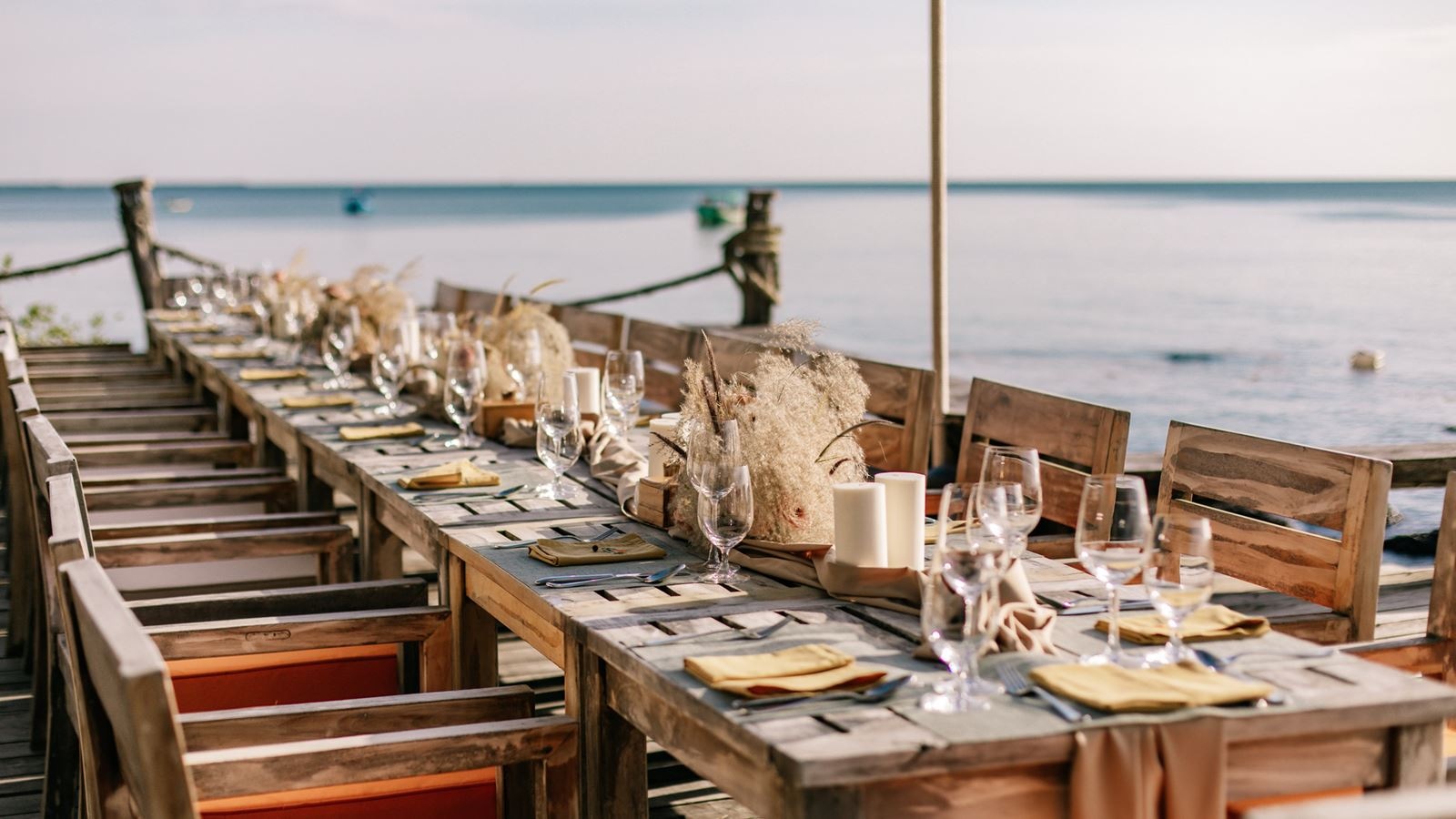 bars-the-haven-beach-club