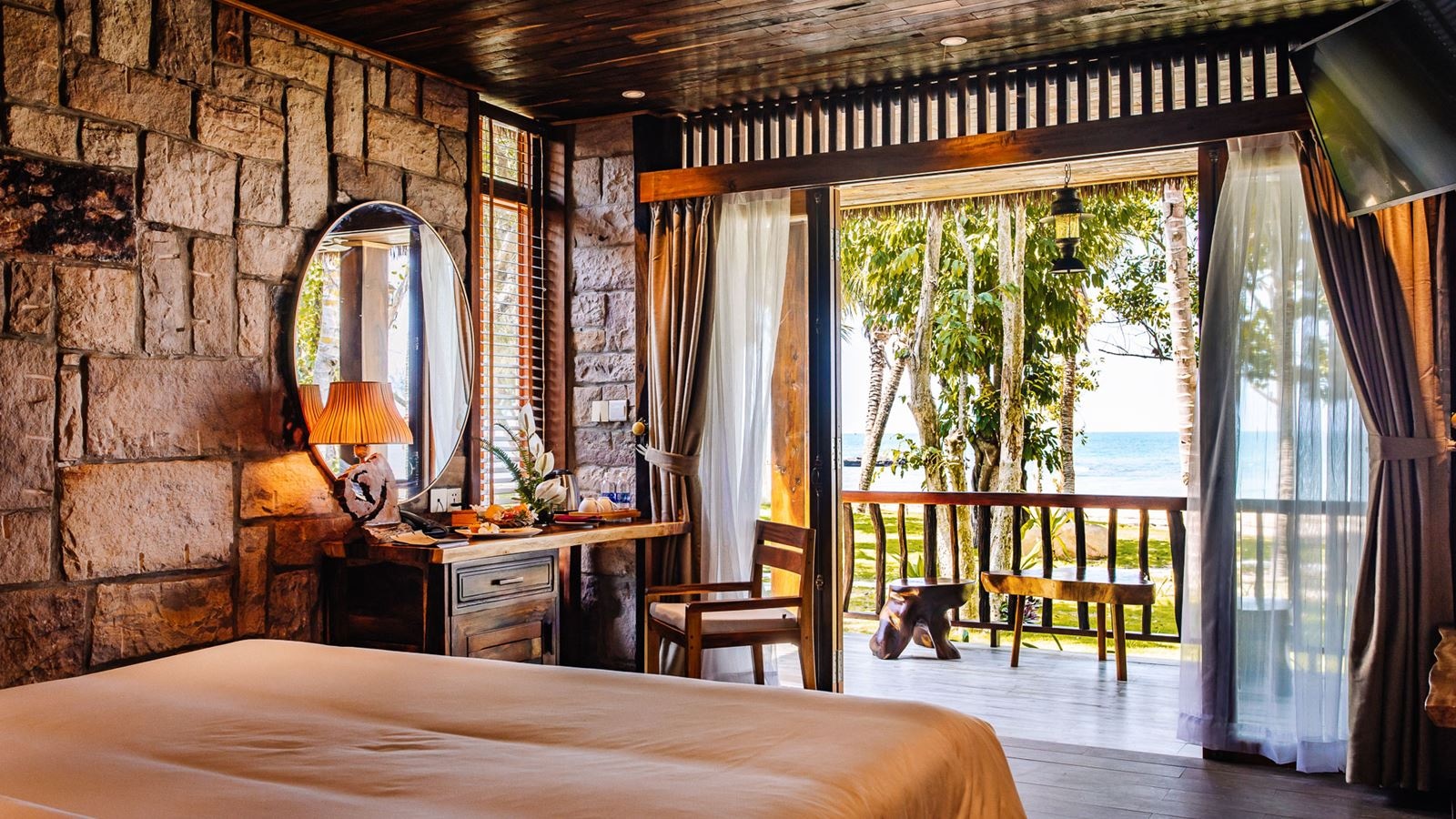 rooms-ocean-bay-beach-bungalow