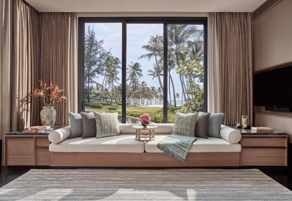 rooms-fourbedroom-lagoon-pool-villa