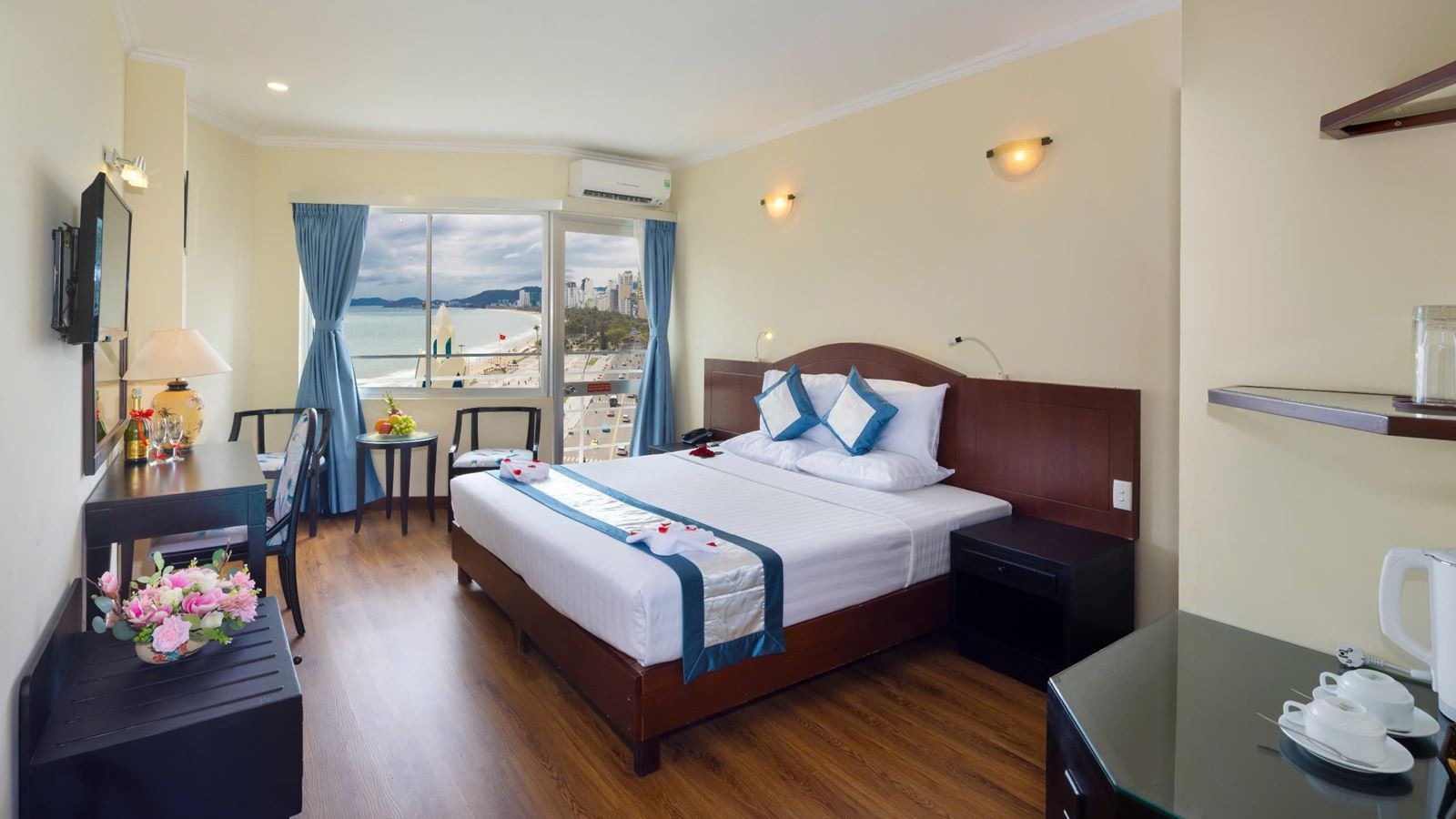 rooms-superior-room-with-balcony-chd-without-extra-bed