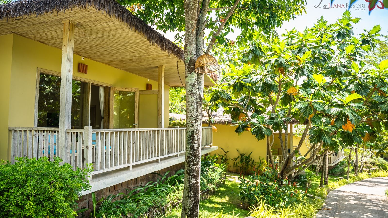 rooms-hill-bungalow-with-bathtub-child-without-extra-bed