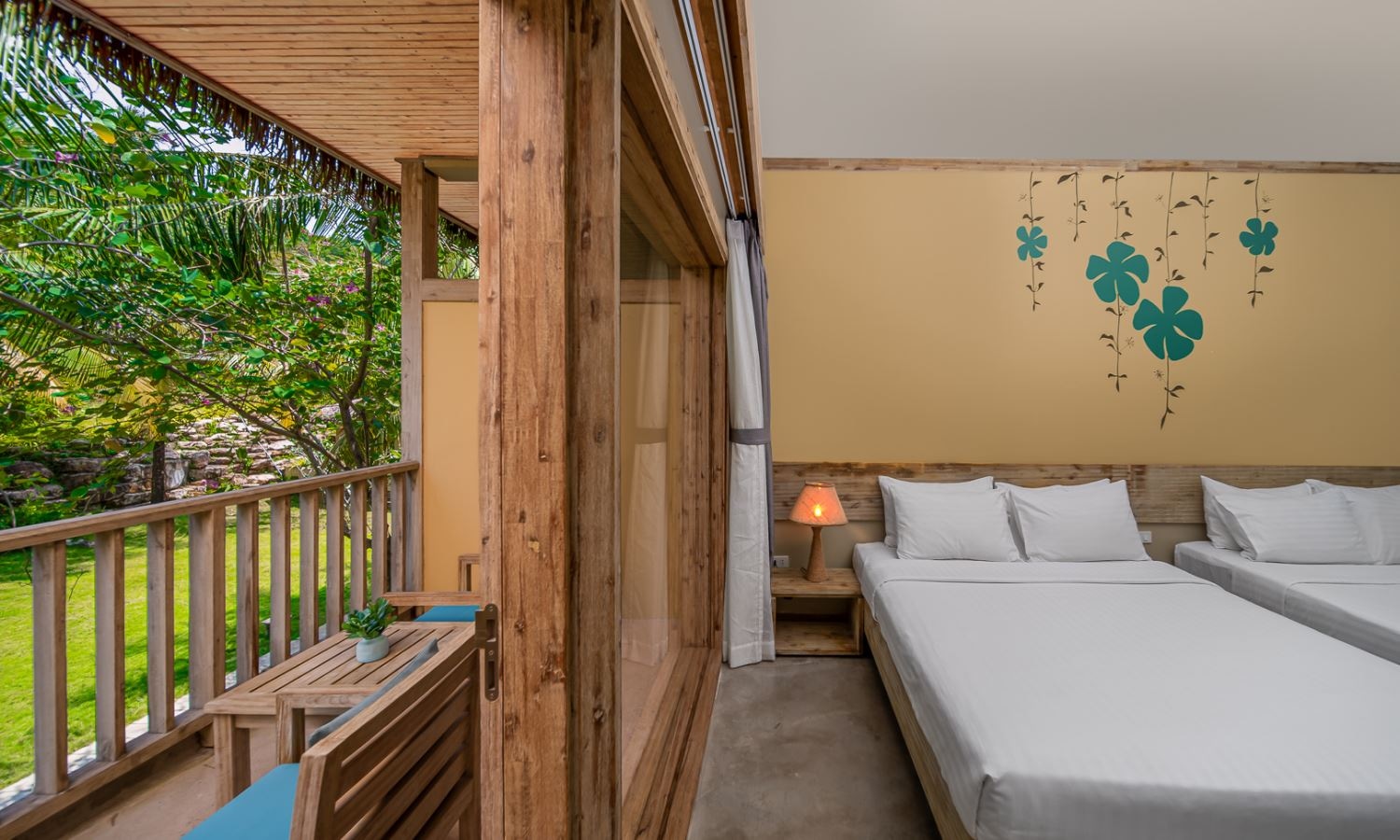 rooms-deluxe-twin-with-gardenview