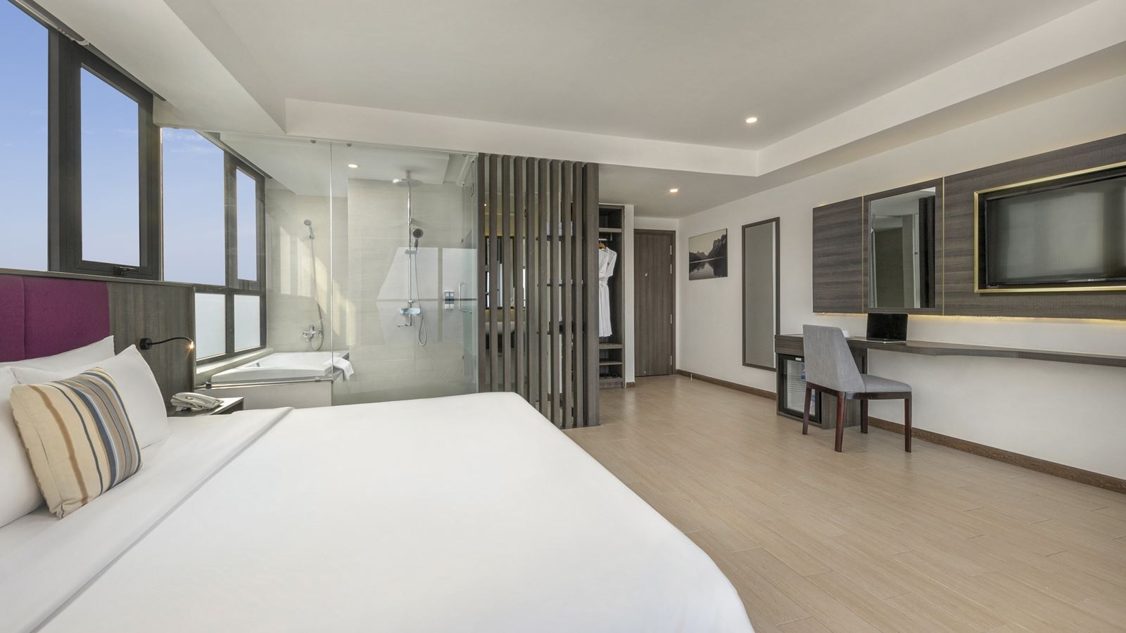 rooms-executive-sea-view-with-balcony