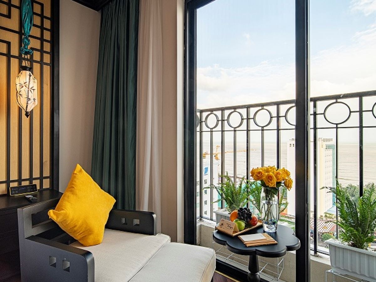 rooms-club-deluxe-ocean-view