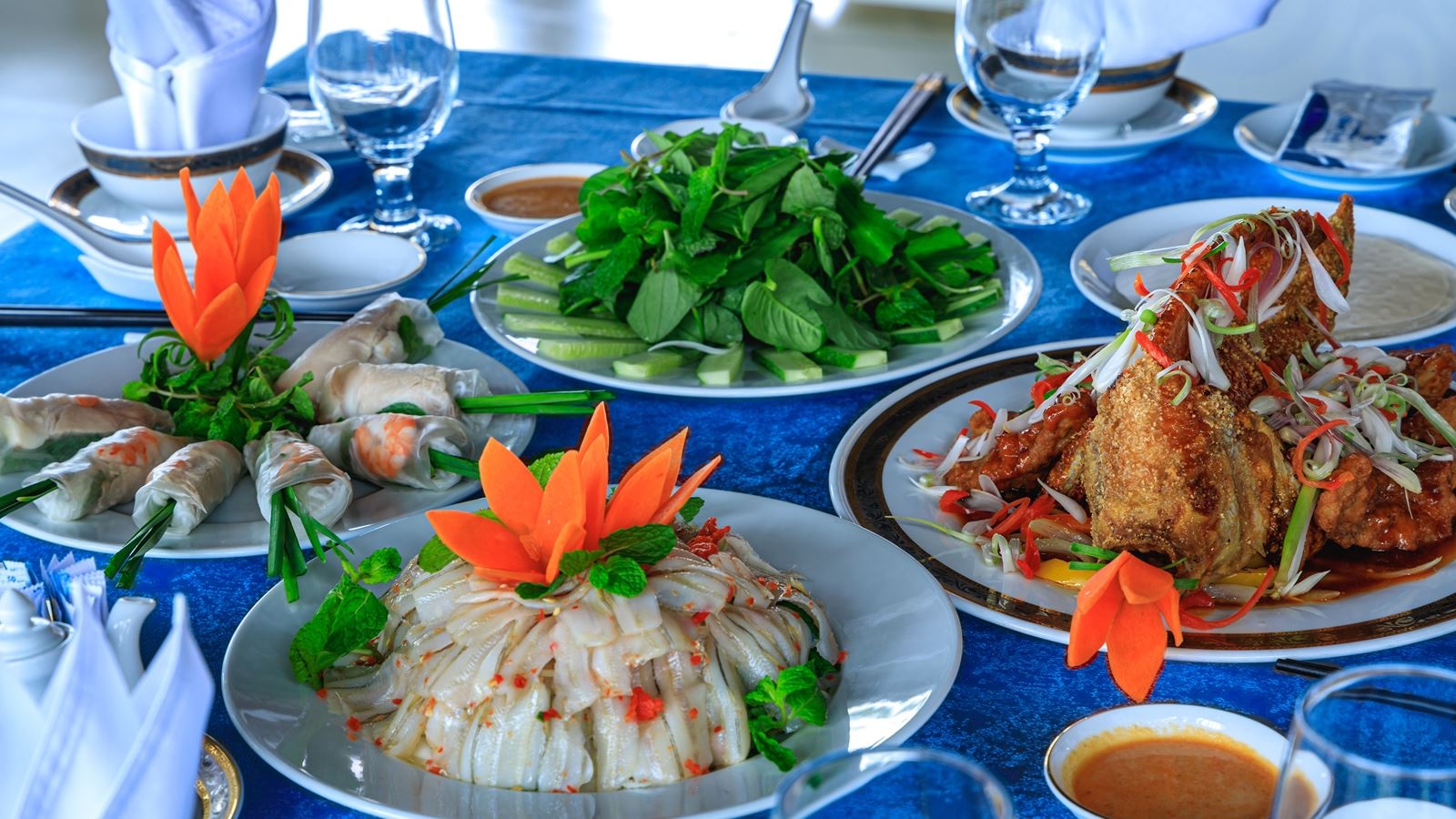 restaurants-oceania-restaurant--pool