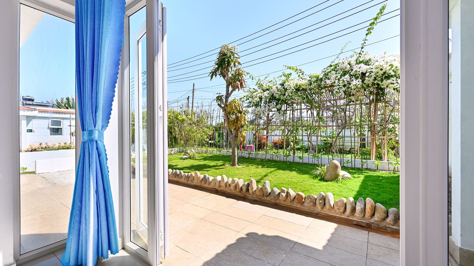 rooms-villa-2-bedrooms-with-garden-view