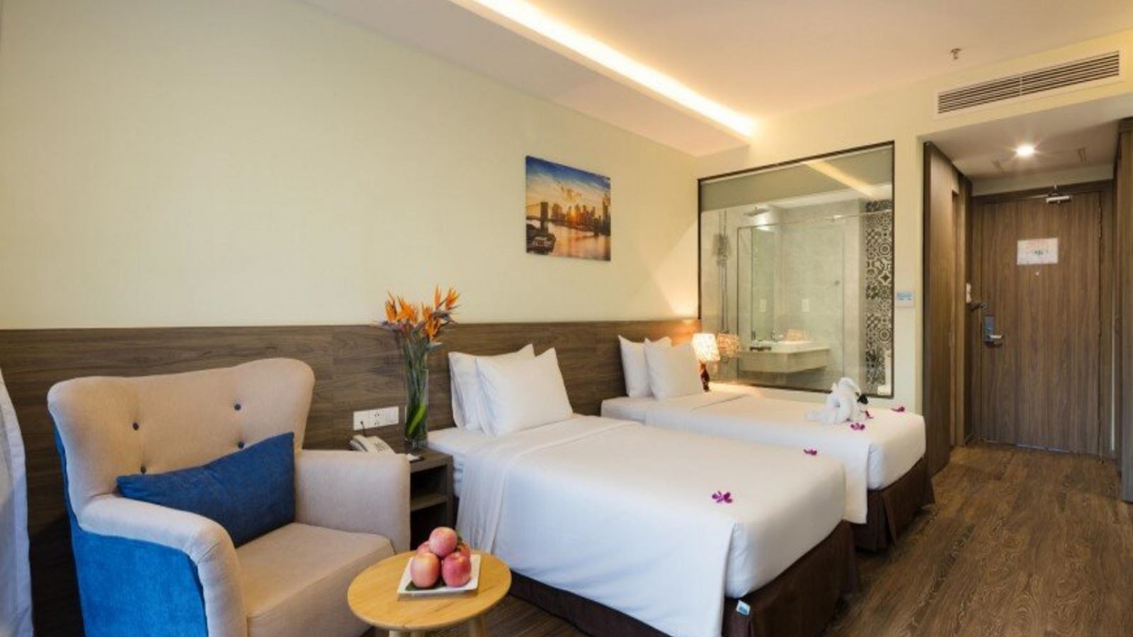 rooms-superior-partial-seaview-with-window