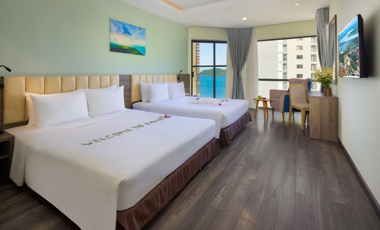 rooms-family-partial-seaview-with-balcony-no-extrabed