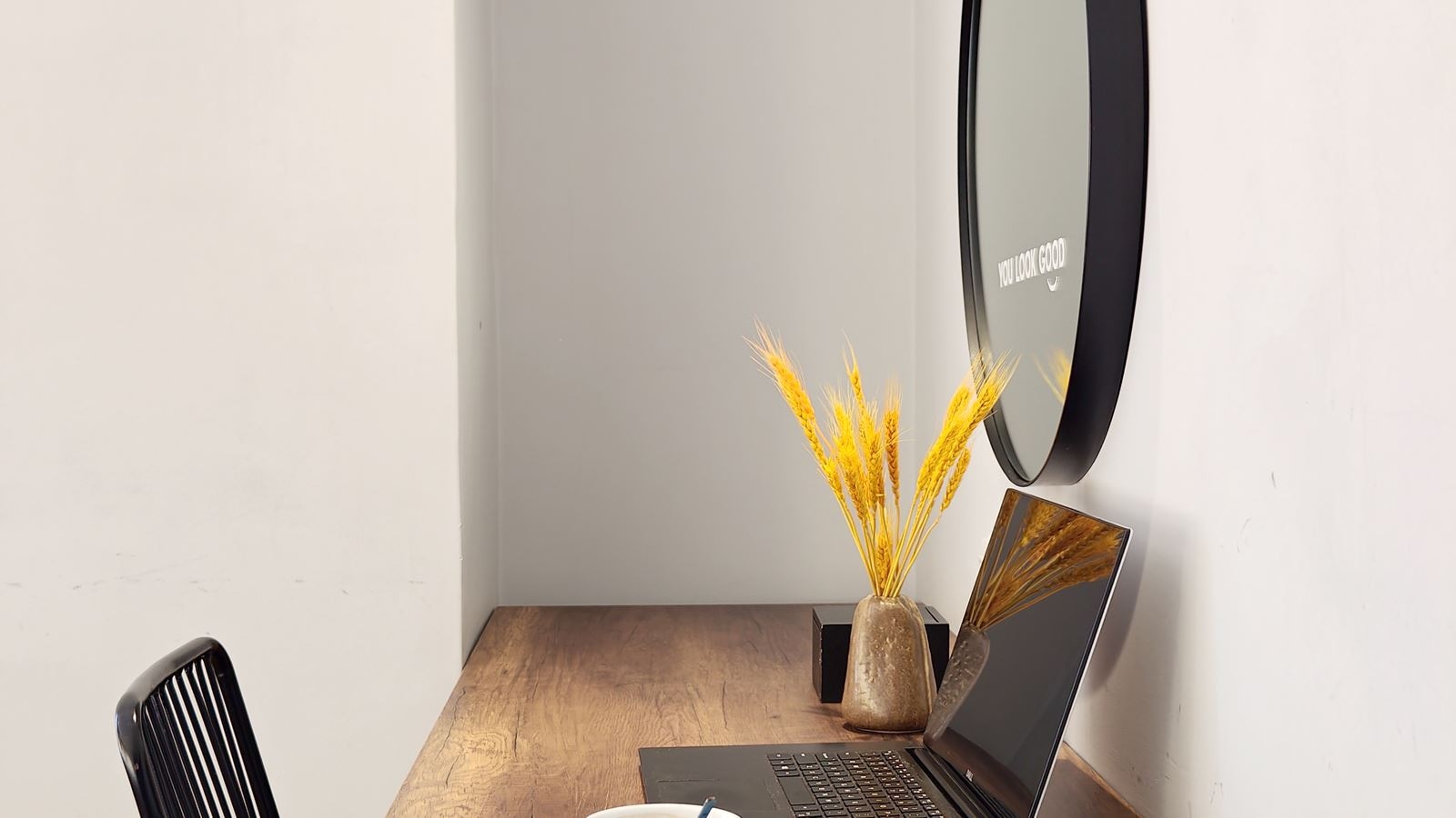 rooms-cozy-twin-with-city-view