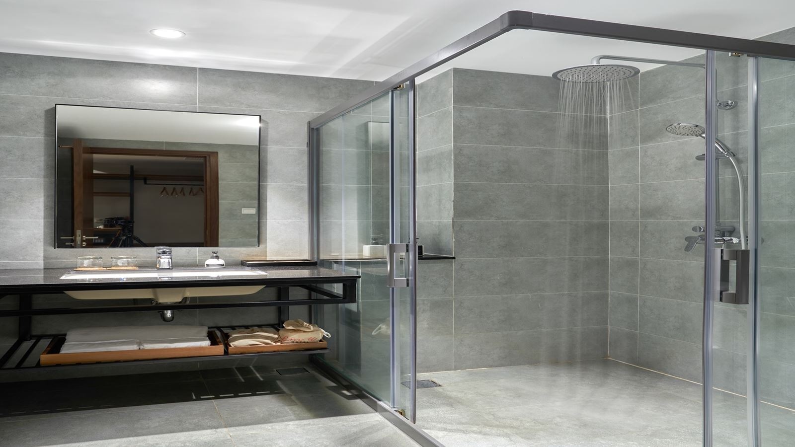 rooms-cozy-twin-with-city-view-child-without-extra-bed