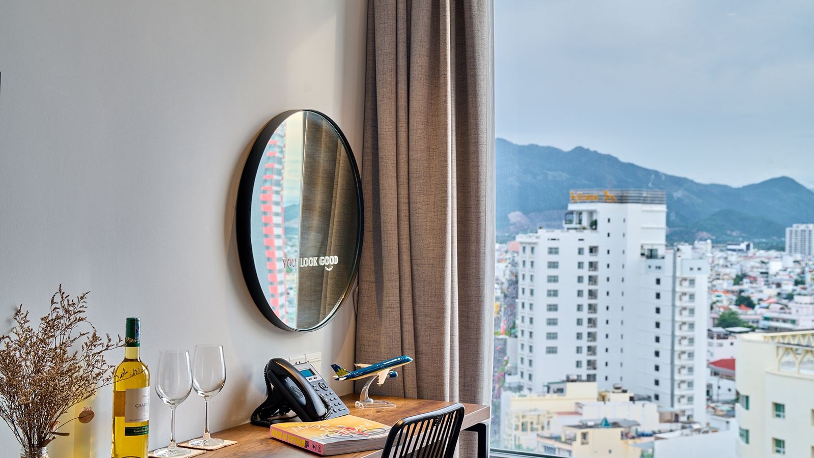 rooms-roomy-double-with-city-view-child-without-extra-bed