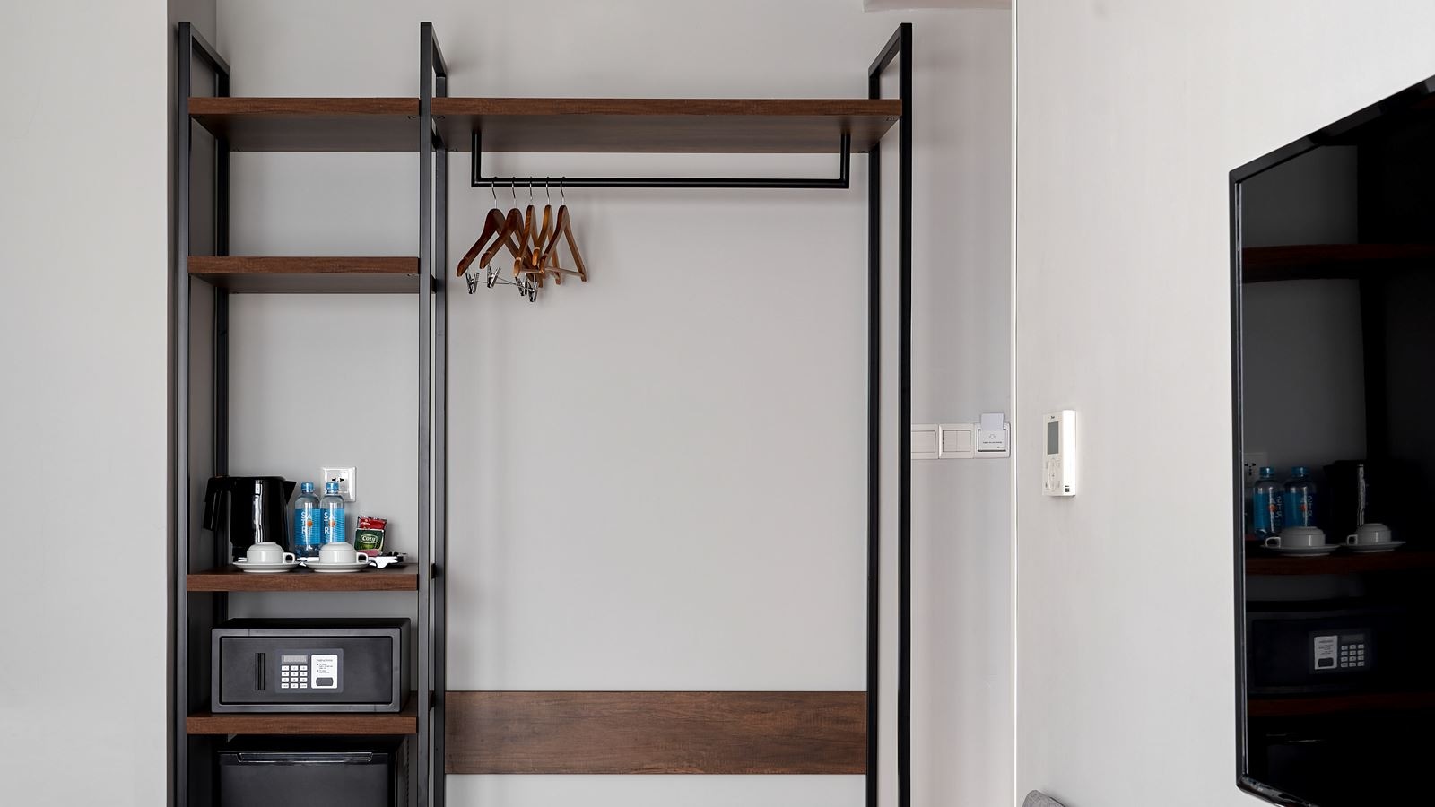 rooms-roomy-double-with-city-view-child-without-extra-bed