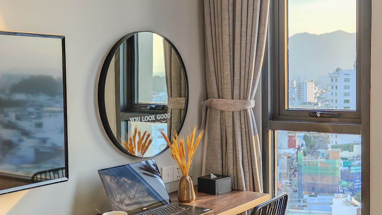 rooms-roomy-double-with-city-view-child-without-extra-bed