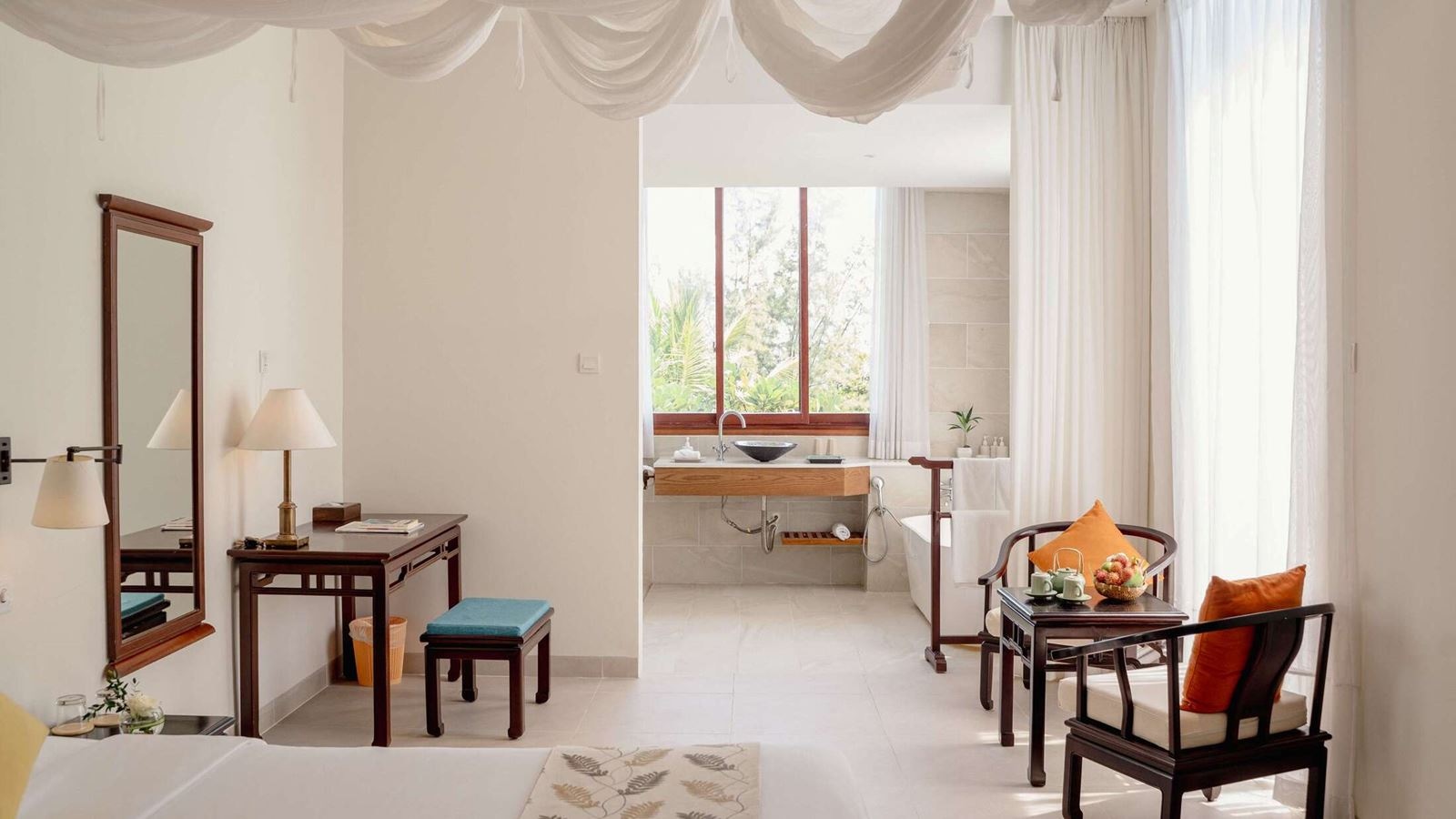 rooms-pax-junior-suite