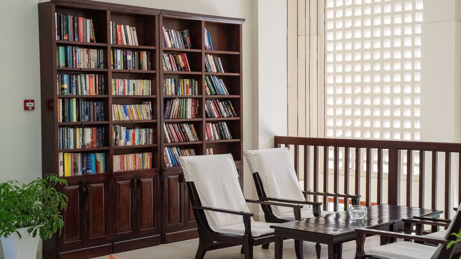 general-main-building