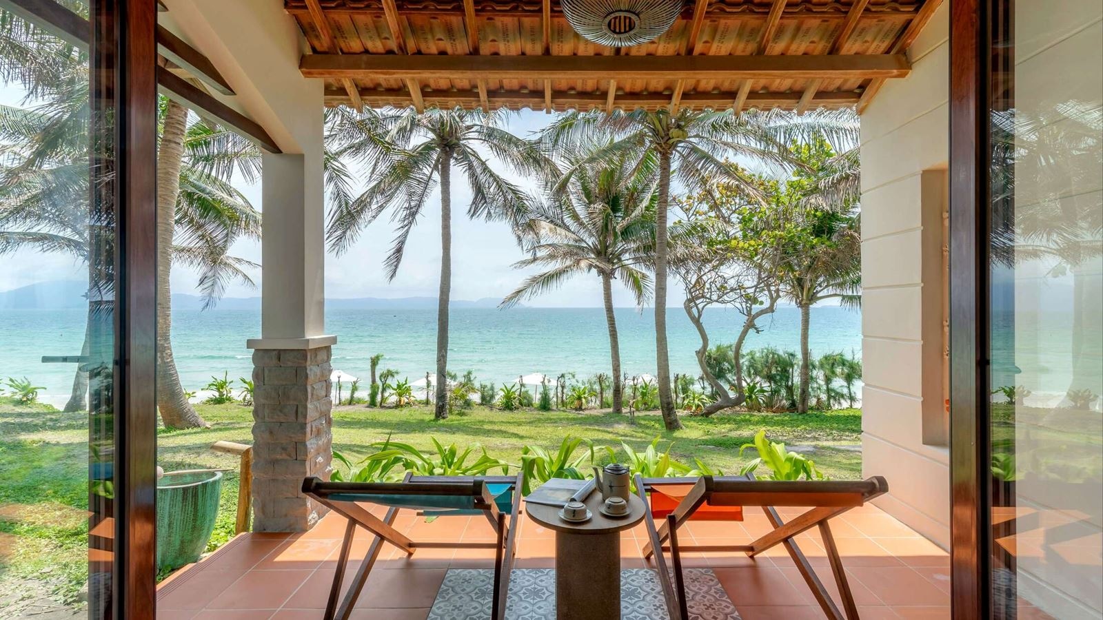 rooms-beachfront-bungalow-child-without-extra-bed