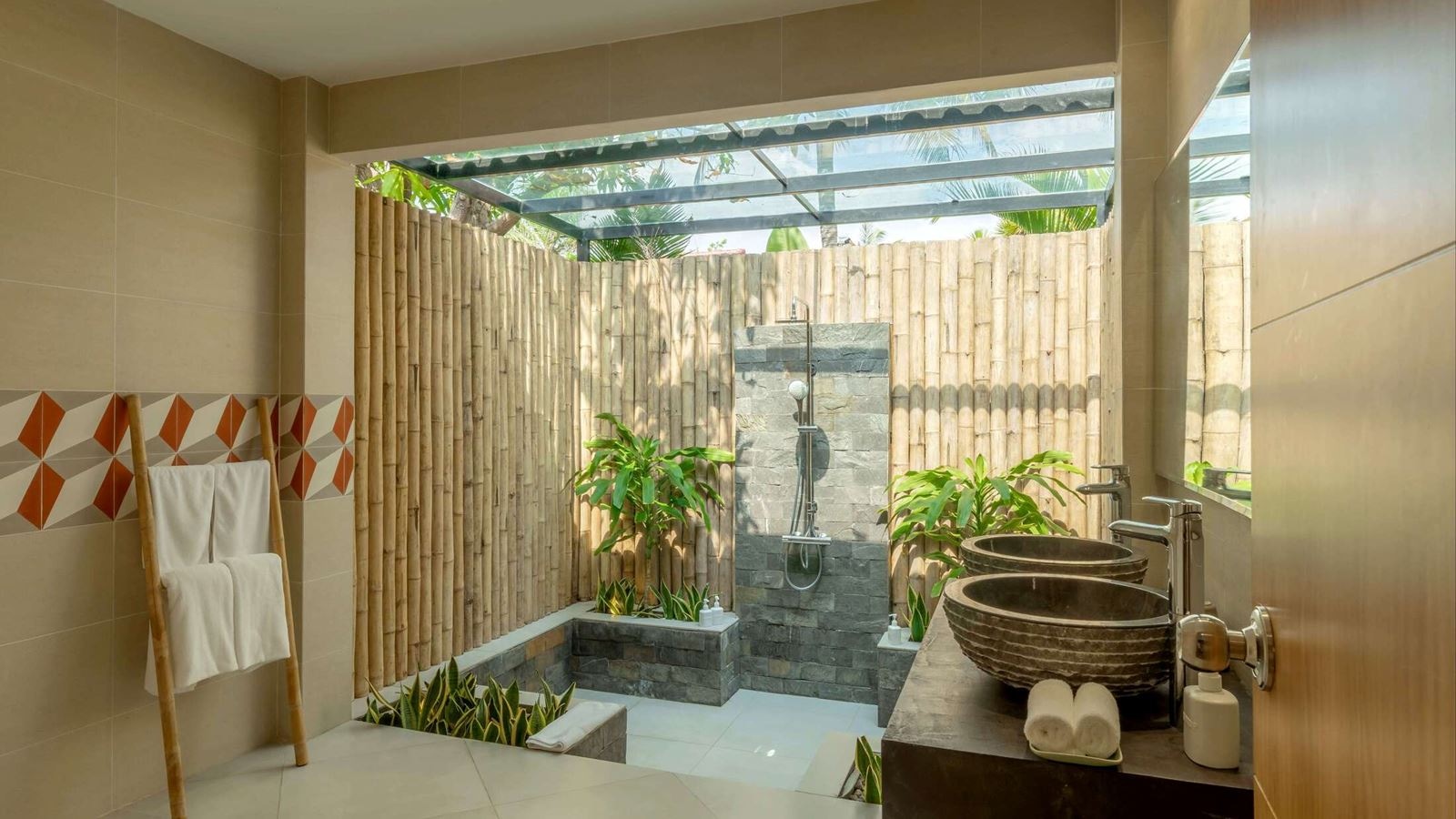 rooms-beachfront-bungalow-child-without-extra-bed