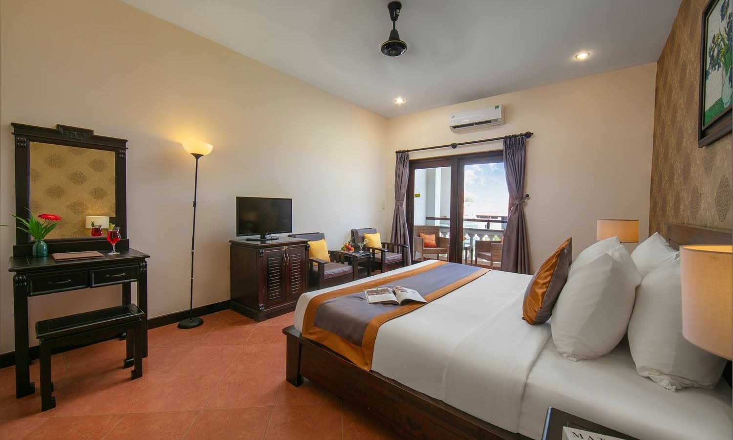 rooms-deluxe-oceanview-with-balcony-child-without-extrabed