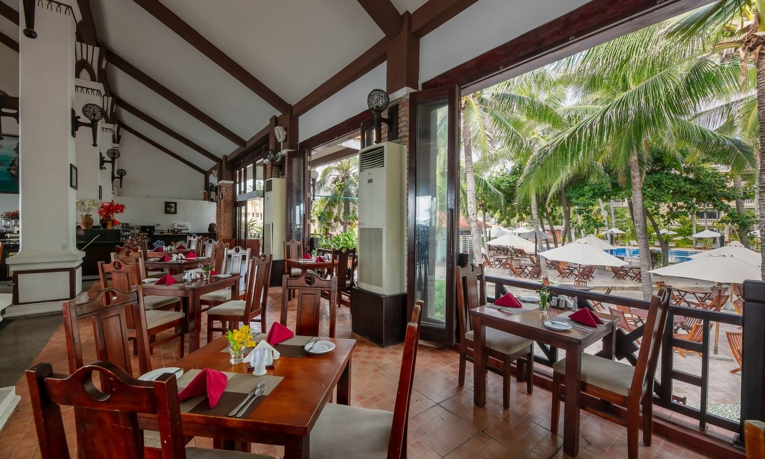 restaurants-pearl-restaurant