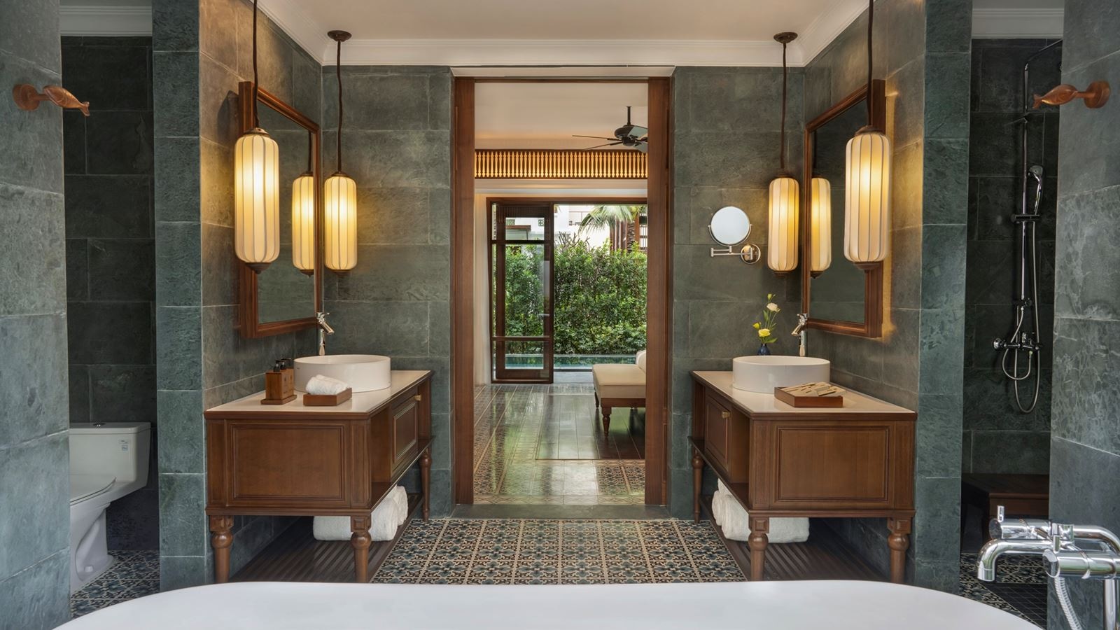 rooms-private-pool-suite