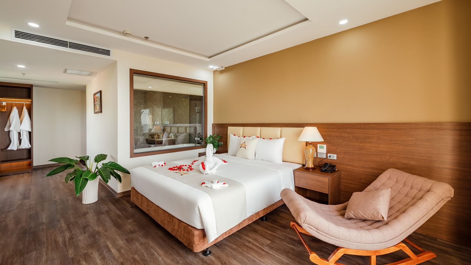 rooms-aqua-suite-2-bedroom-with-ocean-view