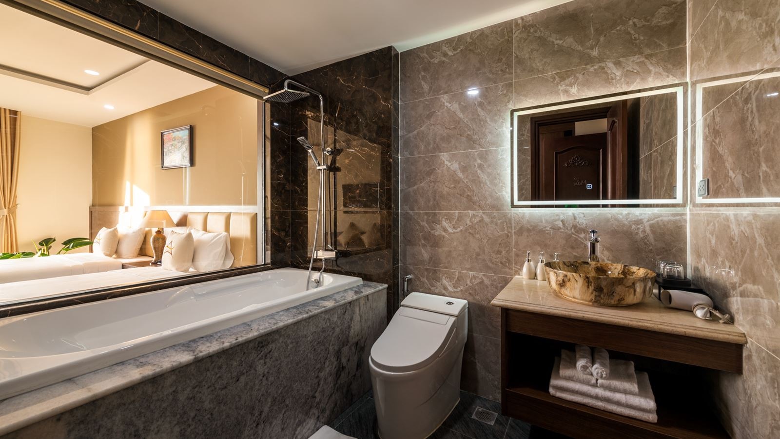 rooms-aura-delight-plus-with-sea-view