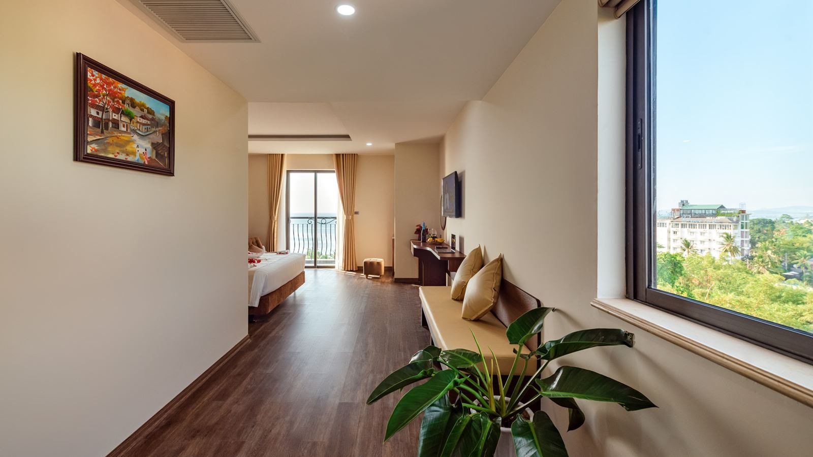 rooms-helios-suite-with-ocean-view