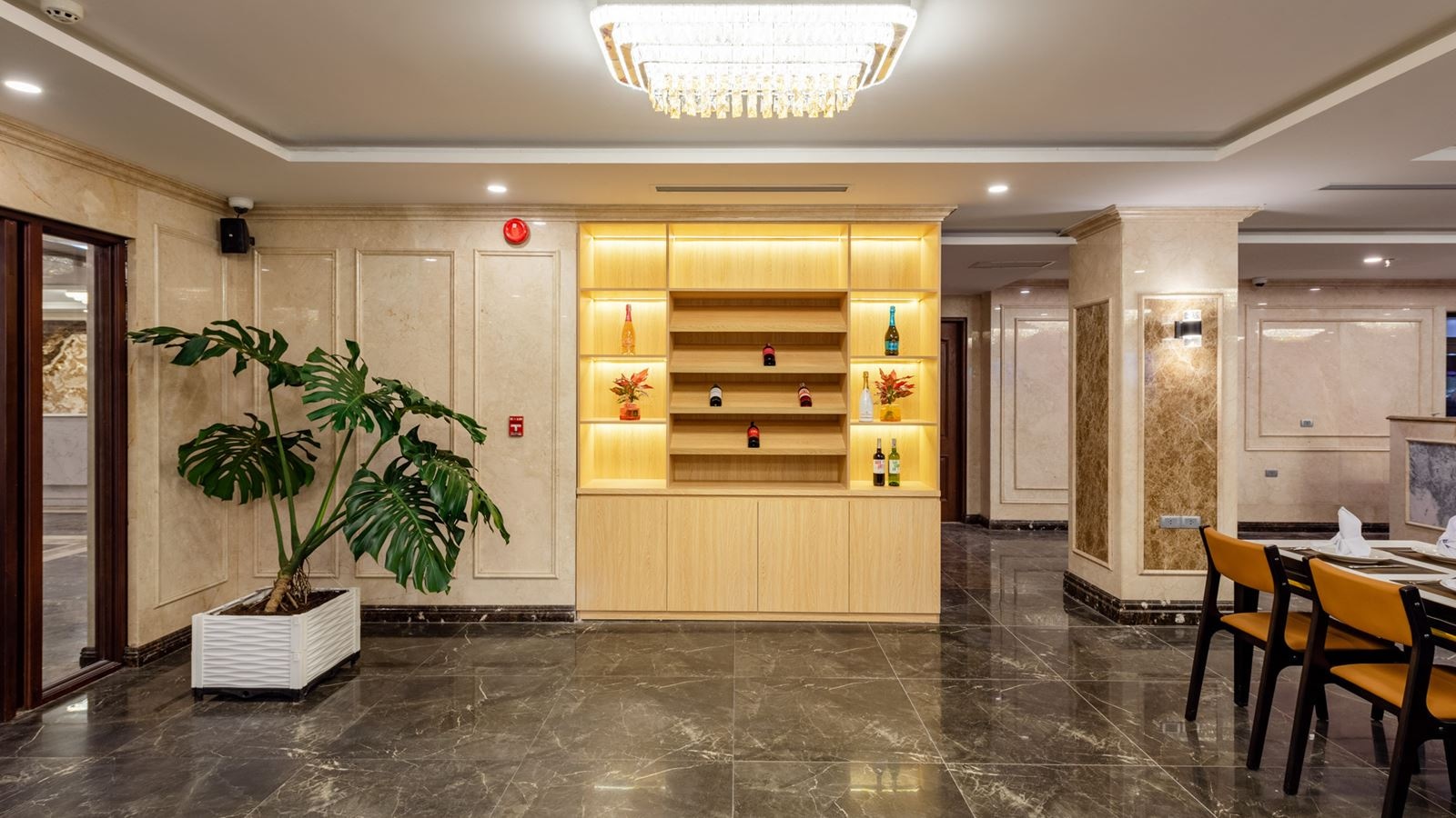 restaurants-restaurants