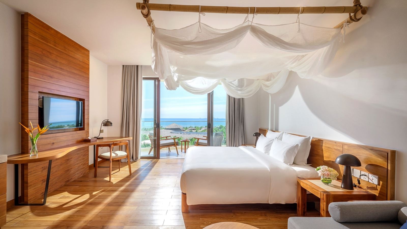 rooms-deluxe-seaview