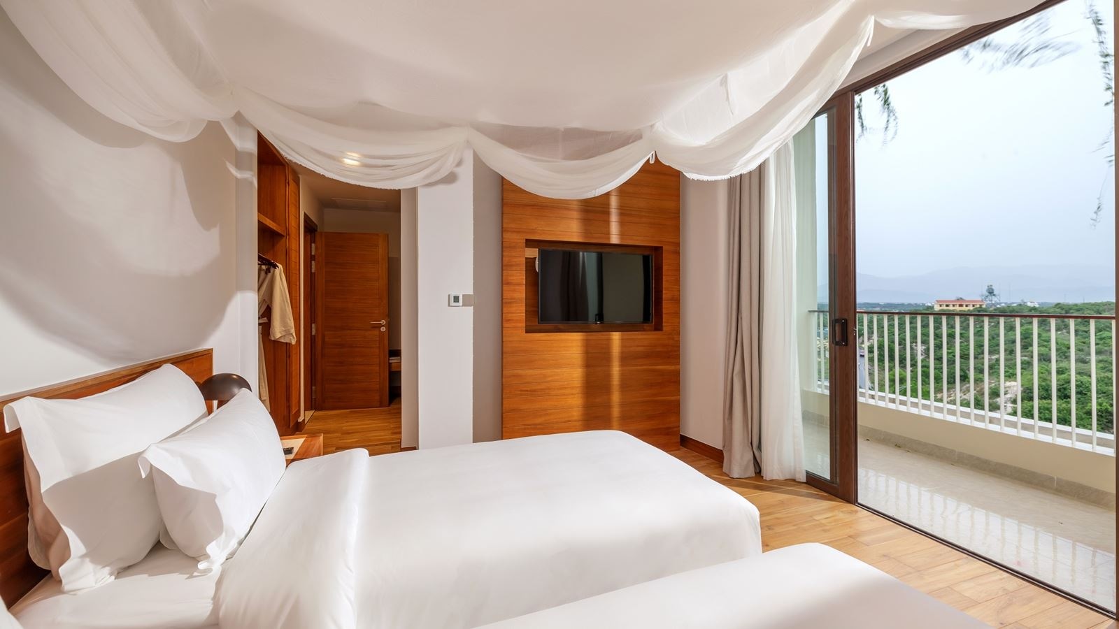 rooms-suite-2-bedroom-seaview