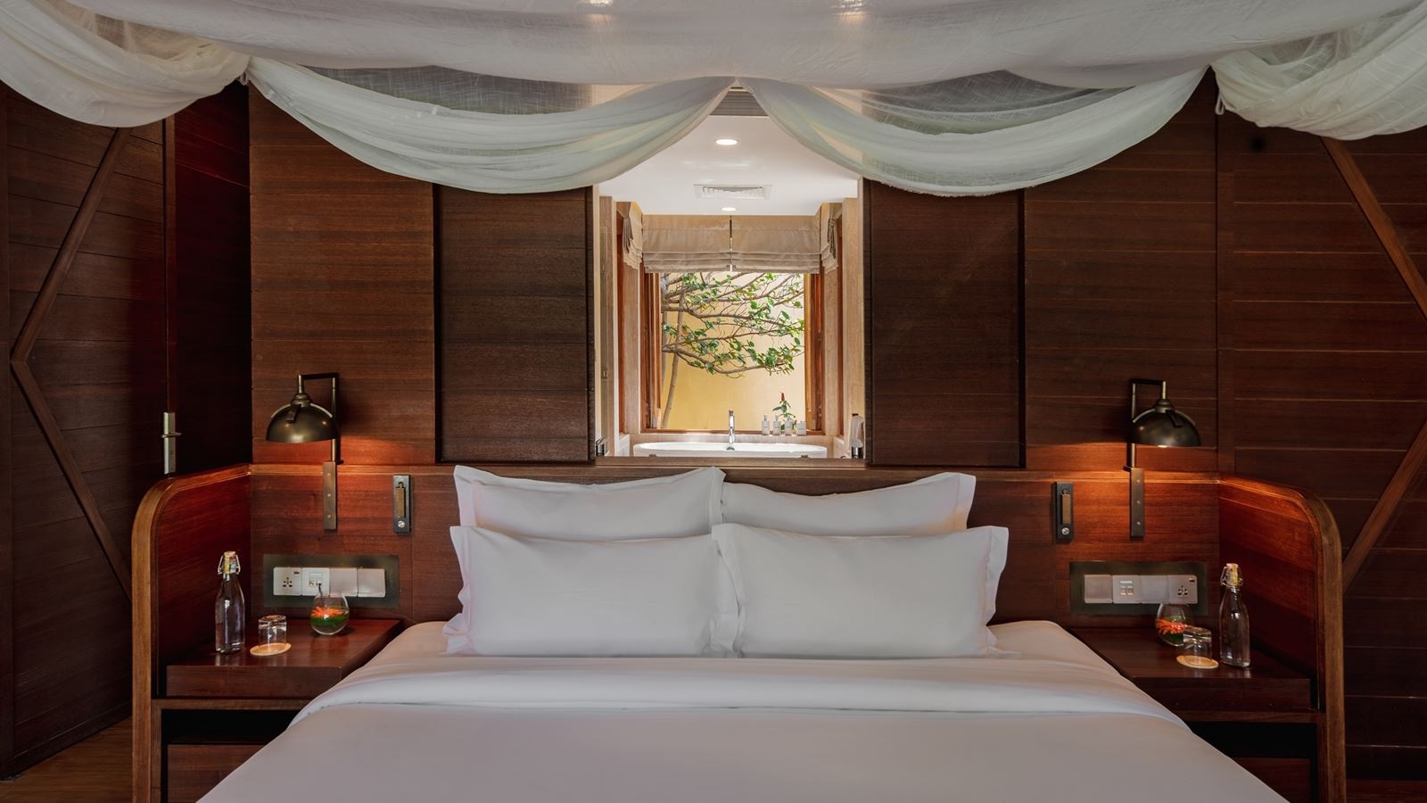 rooms-2-bedroom-beachfront-pool-villa