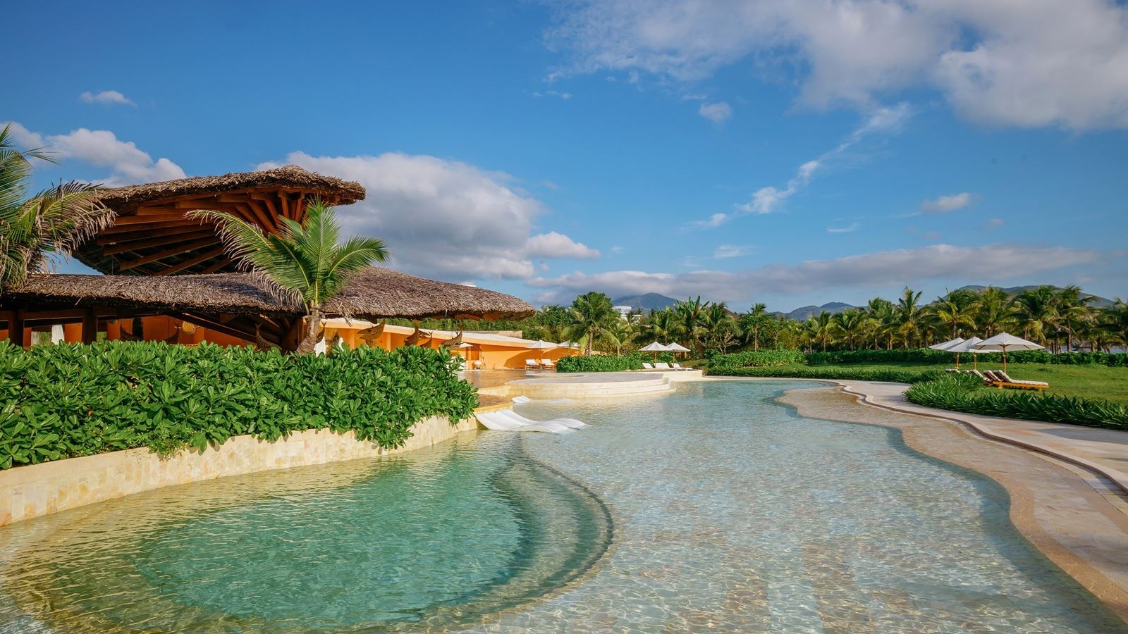 pools-outdoor-childrens-pool