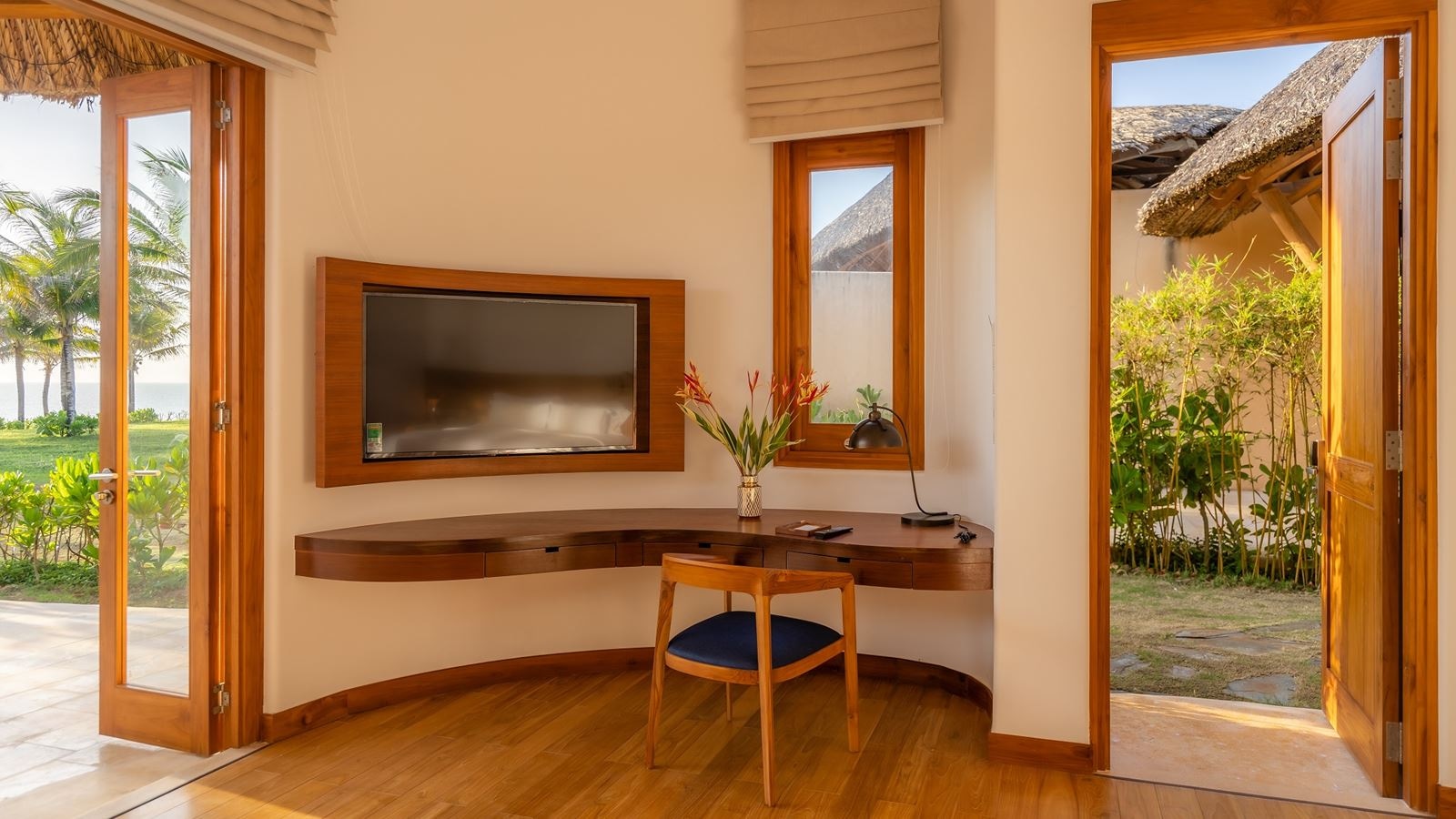 rooms-1-beroom-beachfront-pool-villa-child-without-extra-bed