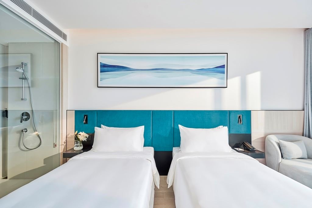 rooms-premier-mountainview-with-balcony