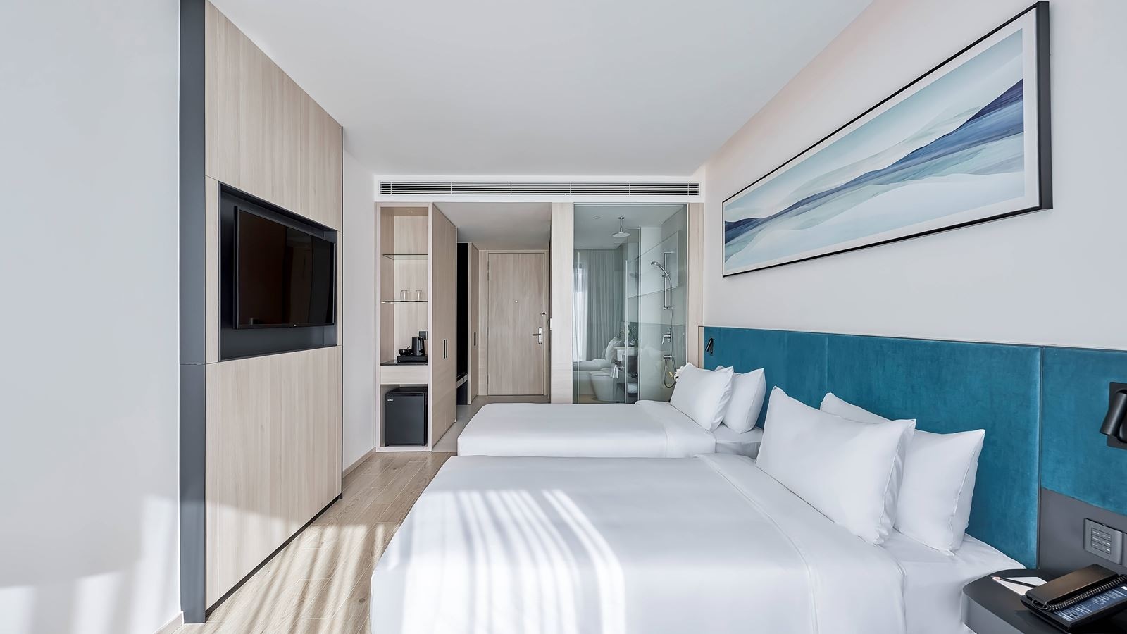 rooms-deluxe-cityview-with-balcony