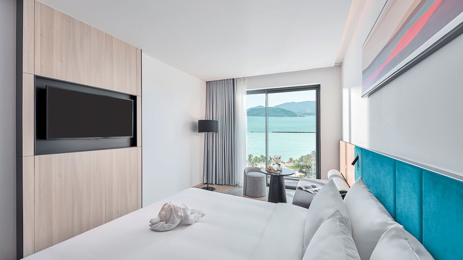 rooms-senior-sea-view-with-balcony-child-without-extra-bed