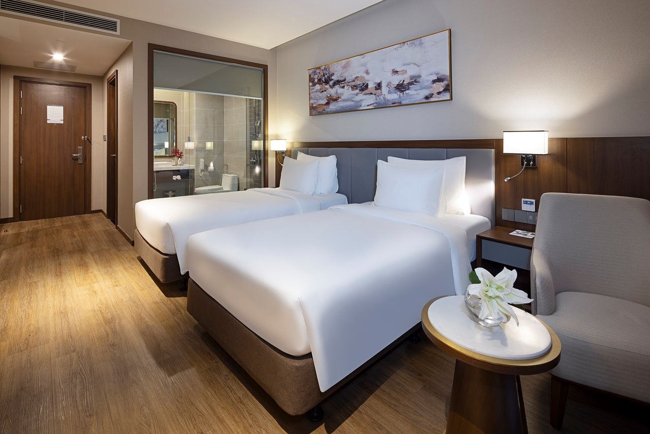 rooms-superior-city-view-with-balcony