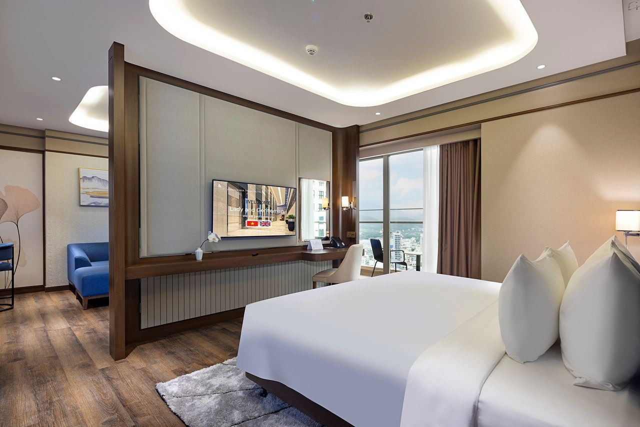 rooms-executive-club-suite-with-balcony